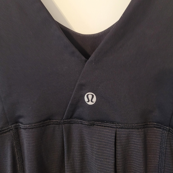 Lululemon Tank Top Black Run Back on Track Drawstring Waist - Picture 3 of 5